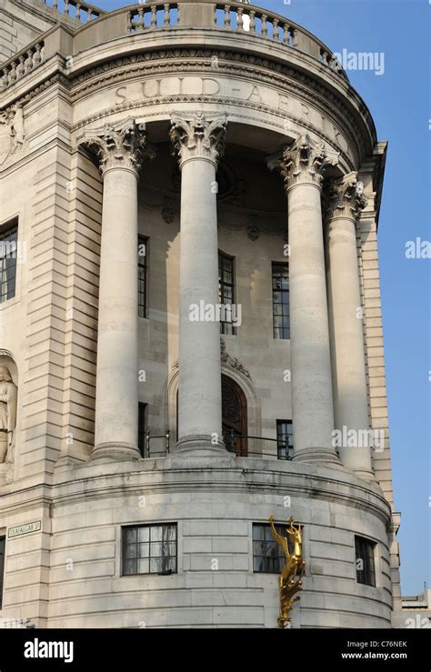 South African Embassy Trafalgar Square London England Stock Photo Alamy