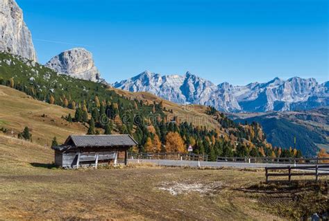 Autumn Alpine Dolomites Rocky Mountain Scene Sudtirol Italy Peaceful