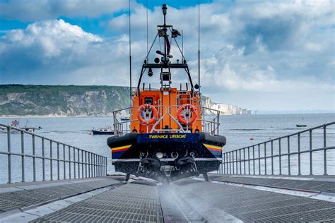 Swanage RNLI all-weather lifeboat launches for red distress flare | RNLI