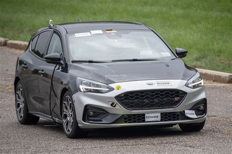 Ford Focus ST Revealed By Naked US Prototype Has L EcoBoost Turbo Autoevolution