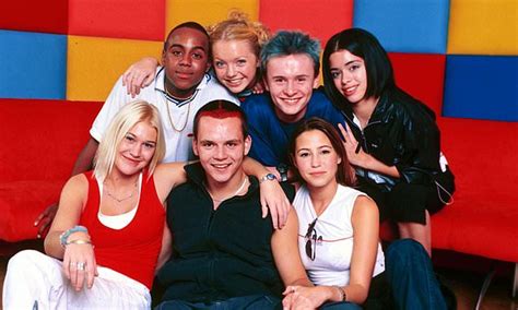 S Club 7 In Talks To Reunite For A 20th Anniversary Tour