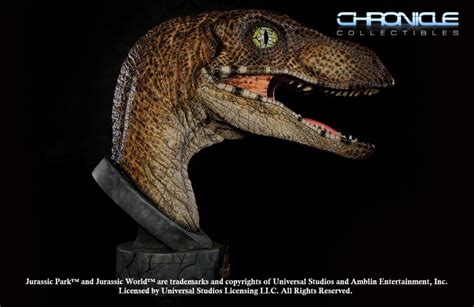 Jurassic Park Velociraptor Female 11 Scale Bust