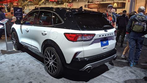 How Far Can A Ford Escape Hybrid Go? 2