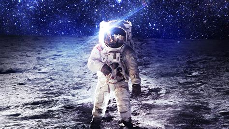 Astronaut Space Wallpaper Phone 4k 2560x1700 Astronaut Creating