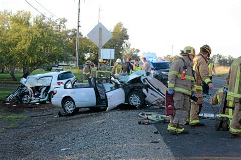 Two Dead In Head On Crash On Highway 99 North Of Chico Red Bluff Daily News