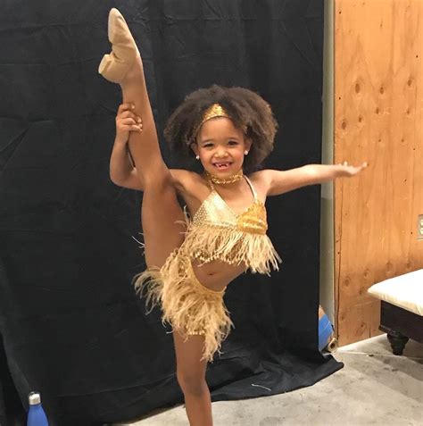7 Year Old Jazz Dancer Pay Homage To Icon Tina Turners “proud Mary
