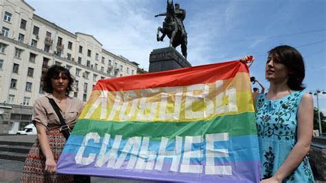 russia s gay propaganda law