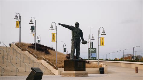 Find great deals, save money, and make connections. Game Day in Green Bay: Empty Sports Bars, Full Hospitals ...