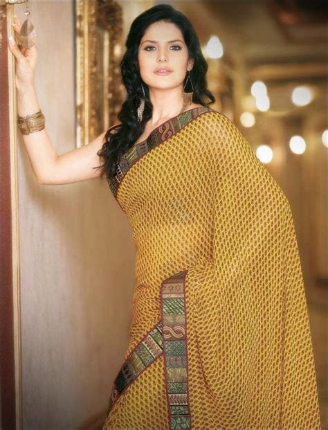 Sunny Leone Green Saree Looking Hot Daily Best And Popular