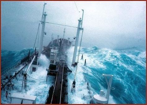 Pin By Bruce Singbeil On Ship Shape Ocean Storm Sea Storm Rogue Wave