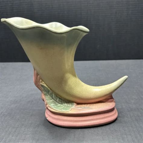 VINTAGE HULL POTTERY Calla Lily Cornucopia Vase Planter USA 570 33 8