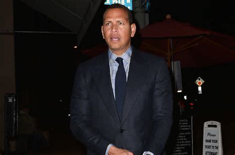 Alex Rodriguez Lost 500k In Jewelry And Electronics After His Rental Car Was Broken Into Complex