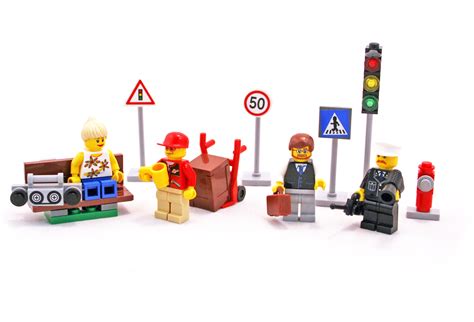 Here you can discover the best lego city sets in amazon best sellers, and find the top 10 most popular amazon lego city sets. CITY Minifigure Collection - LEGO set #8401-1 (Building ...