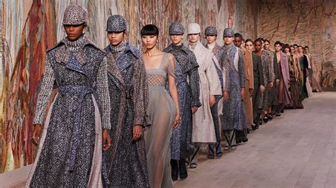 Dior Ce Quil Faut Retenir Du Défilé Haute Couture Automne Hiver 2021