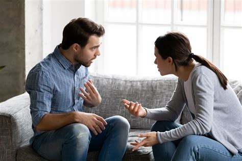 Tips To Listen To Your Spouse Better The Summit Counseling Center