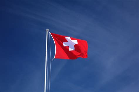 Finde und downloade die beliebtesten bilder für 'flagge schweiz' auf freepik kommerzielle nutzung gratis hochqualitative bilder über 8 millionen stockfotos. 10 Fakten über die Schweizer Fußballnationalmannschaft ...