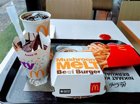 Bumil nyobain mcd burger rasa nasi goreng! Sedap Ke Menu Baru McDonalds, Mushroom Cheese Melt Beef ...