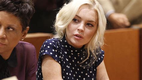 5,375,214 likes · 2,264 talking about this. Lindsay Lohan: Für 30 Tage ins Gefängnis! | Promiflash.de