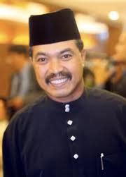 Mahkamah memutuskan keputusan mahkamah tinggi syariah adalah tidak sah dan mengarahkan kes tersebut dibicara semula. Lakaran Wijdani: BSK Transit bantu golongan susah selesai ...