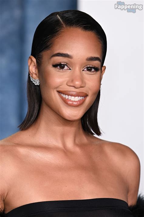 Laura Harrier Flashes Her Nude Tits At The Vanity Fair Oscar Party