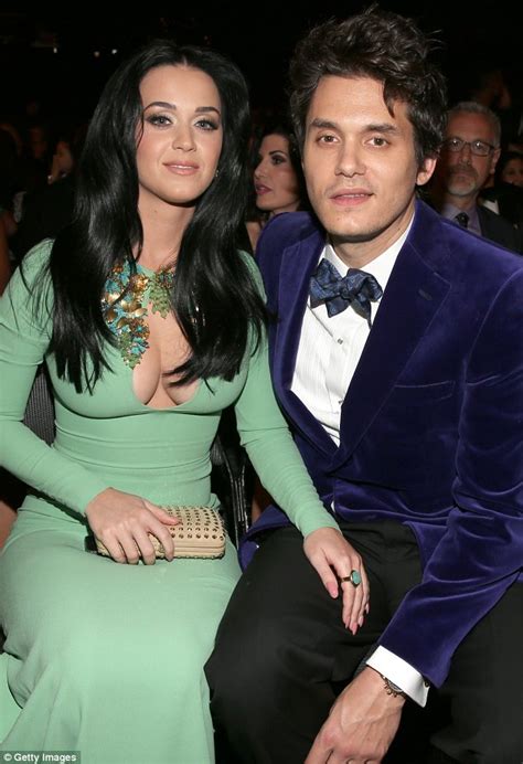 Katy Perrys Arresting Grammys Dress Was First Worn By Bingbing Li To