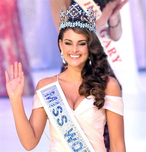 Rolene Strauss Crowned Miss World 2014 Miss World 2014 Miss World South African Celebrities