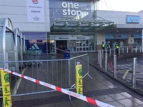 Live Updates As Fire Breaks Out In One Stop Shopping Centre In Perry