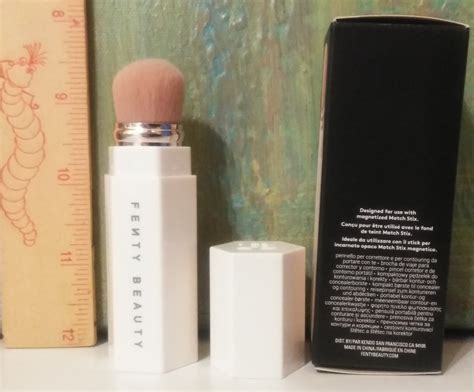 fenty beauty 150 portable contour and concealer brush