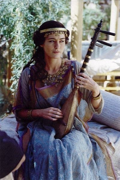 Esther replaced queen vashti, who had been sentenced to death because she had refused to display her beauty to the king's feast attendants. Pin by - ̗̀halla. on AND HE DRANK THE SUN ／ OF WIVES AND ...