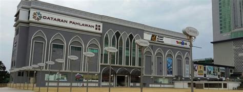 Include shopping in your dataran pahlawan melaka megamall tour in malaysia with details like location, timings, reviews & ratings. Shopping Mall