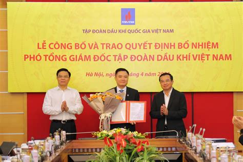 Công Bố Quyết định Bổ Nhiệm ông Lê Ngọc Sơn Làm Phó Tổng Giám đốc Pvn