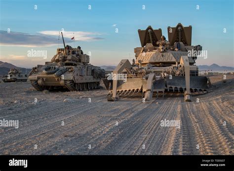 M1150 Assault Breacher Vehicle Hi Res Stock Photography And Images Alamy