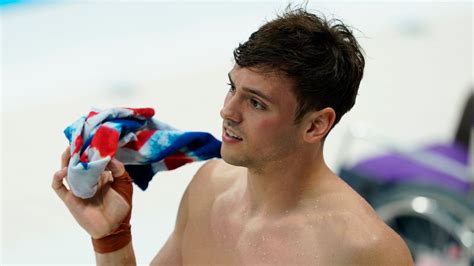 tom daley to return to diving with sights set on paris 2024 olympic games at son s request
