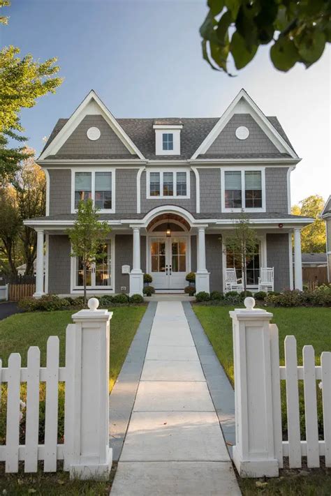 15 Photos Of Traditional Home Exteriors For Your Dream Home Best