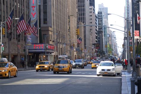 무료 이미지 보행자 하늘 도로 교통 거리 시티 뉴욕 도시 풍경 도심 택시 수송 차량 미국 레인 하부