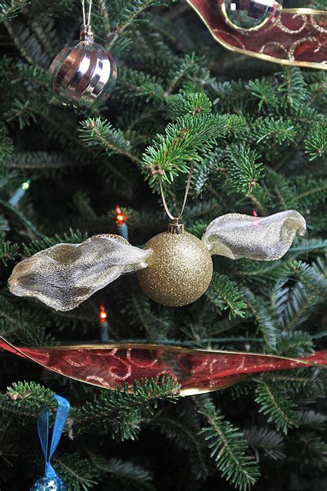 Check spelling or type a new query. Super Simple DIY Harry Potter Golden Snitch Ornament ...