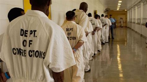 Deal's Prison Reforms Dramatically Lower Black Inmate Incarceration | Atlanta Daily World