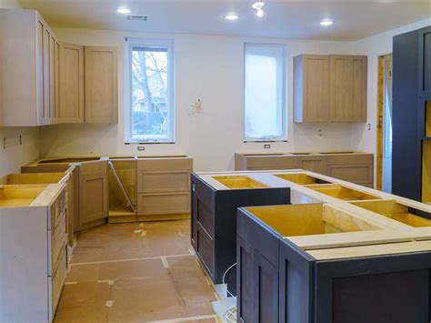 With comprehensive cabinetry, tile, flooring, electrical and other services, cabinetpro can help with all of your remodeling needs with visionary yet practical design ideas at affordable prices. Kitchen Cabinets Painting Chicago, IL | Cabinets Refacing ...