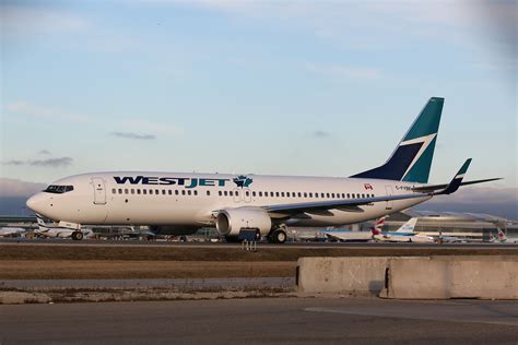 Westjet Airlines C Fybk Boeing 737 8ct Sn 40336 Taxing To Flickr