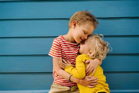 Sibling Kindness Calendar: Activities to Help Siblings Get Along
