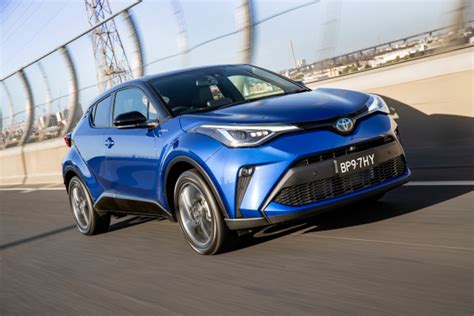 Upgraded Toyota Ch R Suv Range Adds Hybrid Electric Technology 4bc