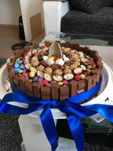 Check spelling or type a new query. Candy Cake - ein amerikanischer Kuchen mit Süßigkeiten von ...