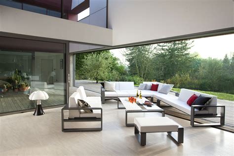 Contemporary Patio Furniture Set