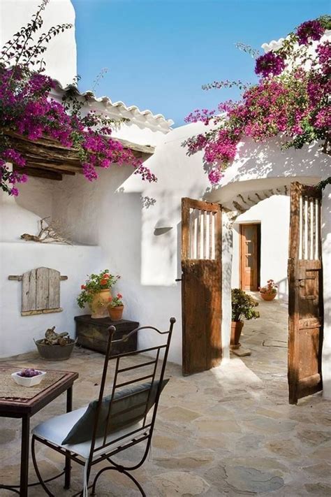 Sunny And Charming Mediterranean Style Patio Courtyard Covered In