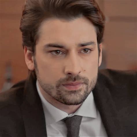 Yakışıklı #alpnavruz #serhatdemirkan #cenkcelen #sinanegemen #fazilethanimvekizlari. Şu yazıyı yazmaya çok üşeniyordum ama baktım ağzı olan ...