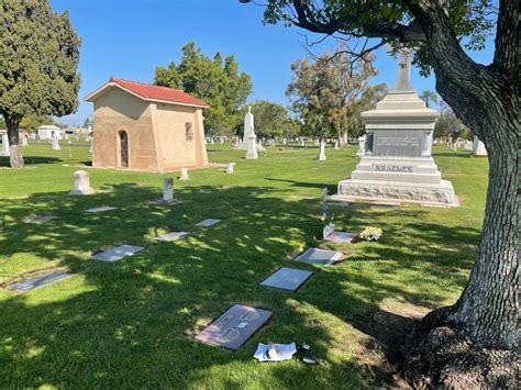 Rose Hills Cemetery Located In Whittier California Allheadstones