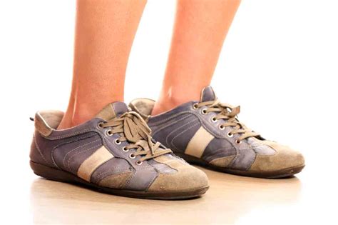8 Ways To Make Your Big Shoes Fit Bootmoodfoot Shoes Too Big How