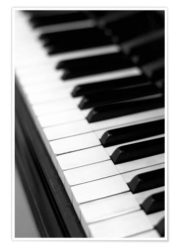 Das fest ist aus, und es wird laut im hause, und trauriger vergeht der nachmittag. Piano - Klavier Tasten Schwarz Weiß Foto Poster online ...