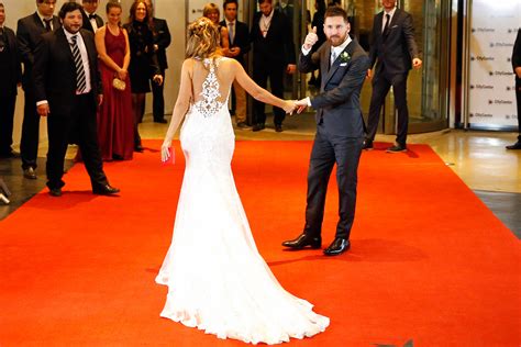 Lionel Messi Wedding Soccer Star Marries Antonela Roccuzzo
