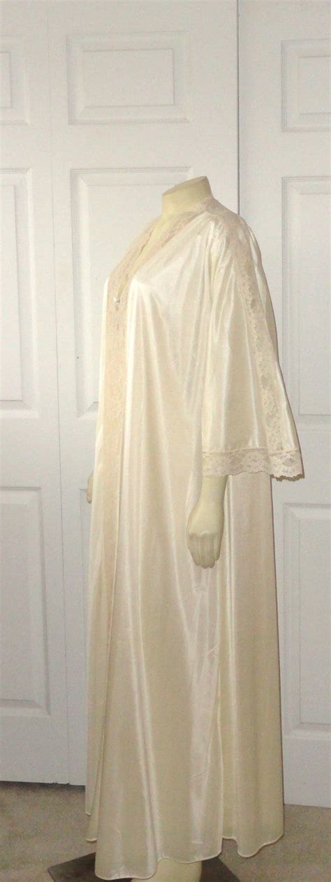 Reserved Vintage Nightgown And Peignoir Set 60s 70s Val Mode Old Etsy